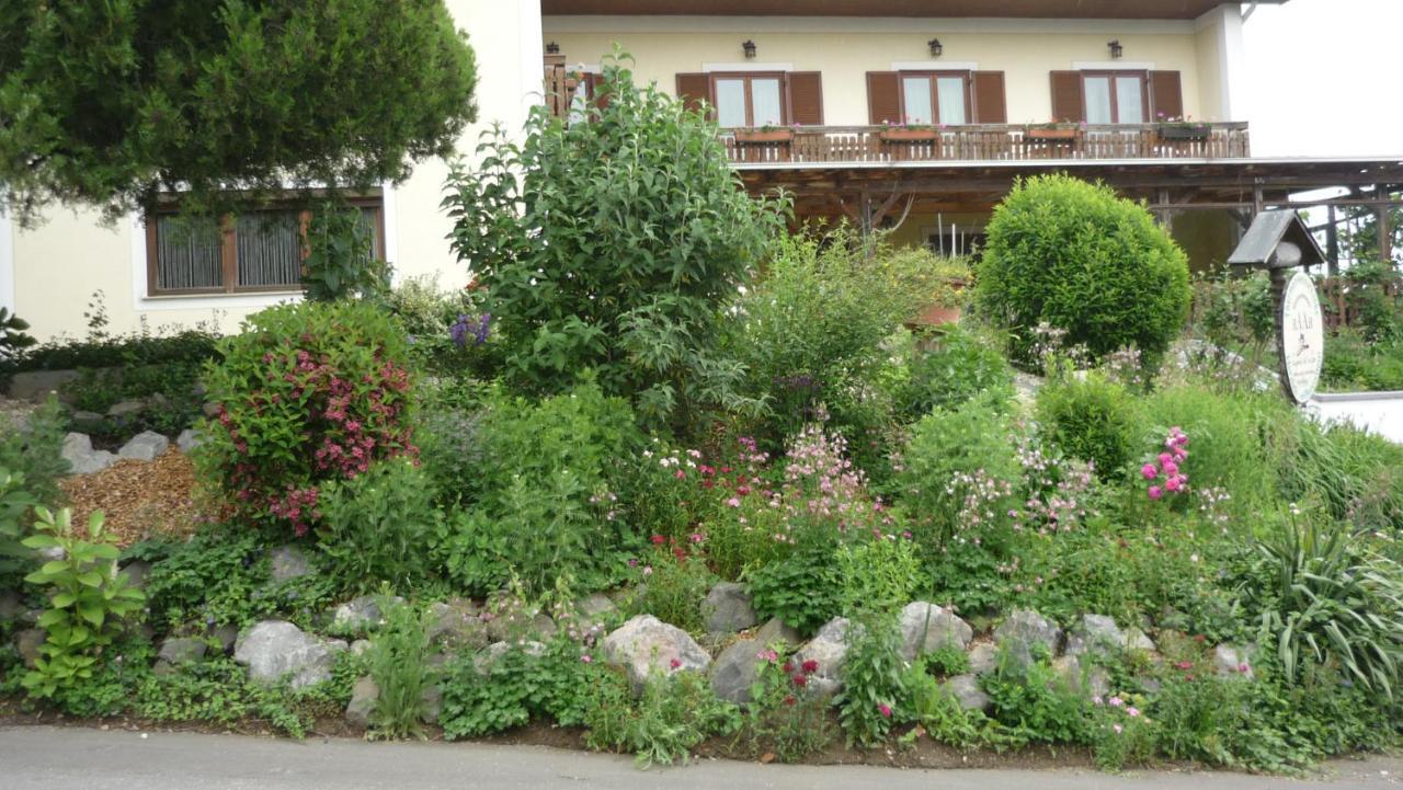 Gastehaus Raab Apartment Albrechtshohe Екстериор снимка